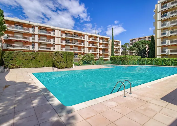 La Lauve - Climatise Avec Piscine Partagee 公寓 *